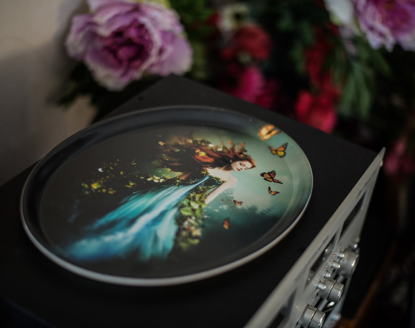 Mother Earth oval tray 25x33cm